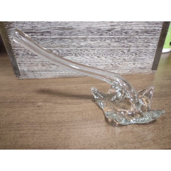 Hand blown Art‎ Glass Lily 9"L 5" W Horizontal Bud Vase - Picture 4 of 9